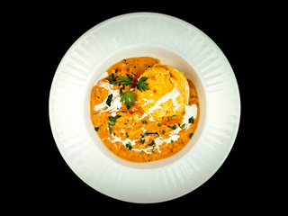 Papricaș de pui cu mămăliguță