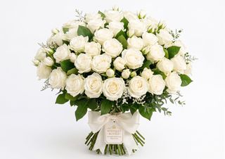Bouquet Royale di 101 Rose Bianche