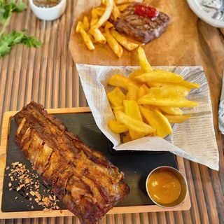 Platou coaste de porc