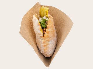 Піта зі швармою із курки (450g)