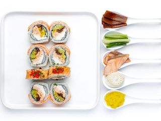 Sake Jaki Roll (5 szt.-240/8 szt.-410g)