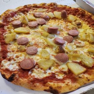 Pizza wurstel e patatine