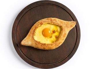 Хачапурі по-аджарськи 4 сири (300g)