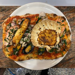 Pinsa sapori di mare de Sardegna.