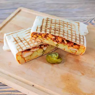 Spicy chicken + piće