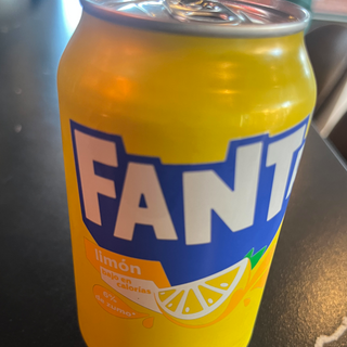 Fanta Limón 