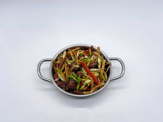 Пательня зі свининою