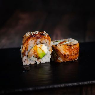 Anguila Uramaki Flambeado (8p)