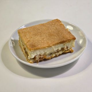 Placinta cu branza dulce si stafide