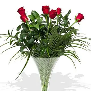 Ramo de 6 rosas rojas.