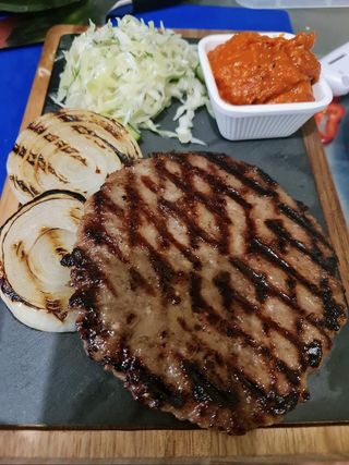 Телешка nлескавица.  (350г)