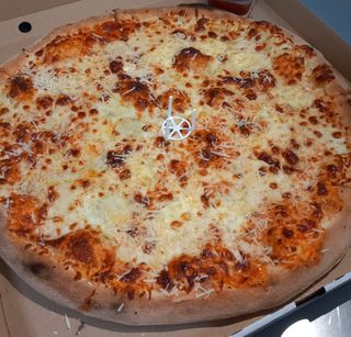 Pizza Quattro Formaggi Ø32cm