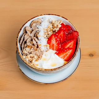 Bowl de yogurt griego