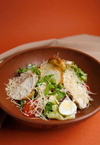 Салат Цезар (250г)