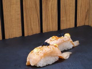 Нигири Сьомга татаки - 2 бр