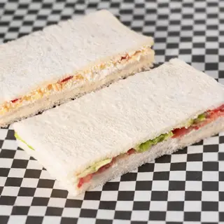 4 Sándwiches de miga (para 2 personas)