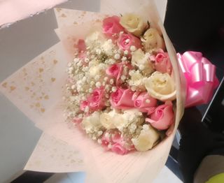 25pcs of pink and white