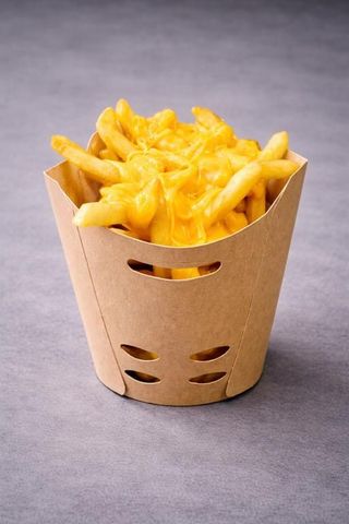 39. Pomfrit s Cheddar umakom