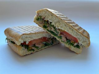 Паніні з тунцем