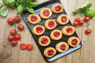 pizzette di sfoglia rosse