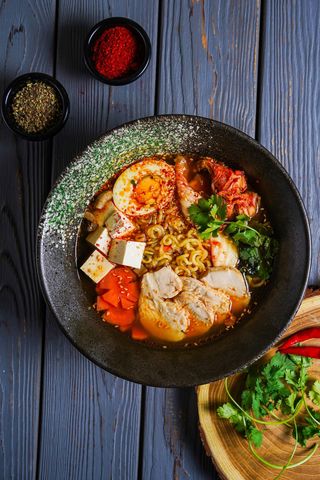 Рамен с курицей (500г)