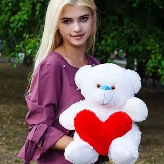 Ведмедик  з сердечком 55 см 