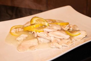 A106. Pollo in salsa limone*