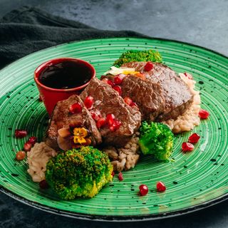 Topla obrok salata - Biftek