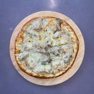 Хачапурі з жюльєном та сиром Сулугуні (460г)