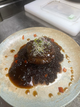 Крехко телешко с пепър сос  (350г)