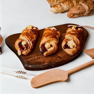 Vanil rolna sa šumskim voćem