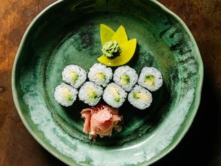 Хосомаки авокадо (90гр.)