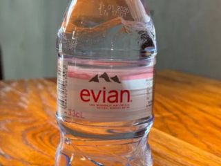 Вода Evian (0.33l)