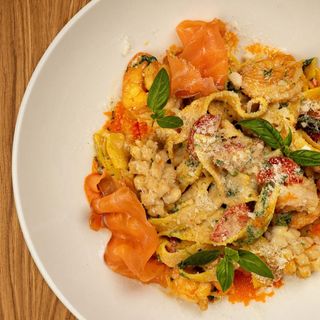 Фетучіне паста з морепродуктами