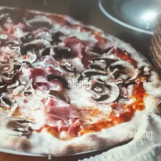 PIZZA NAPOLITANA  (Mediana)