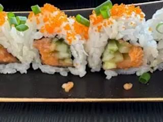 Uramaki spicy salmone