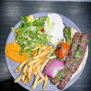 Plat Kabab + Frites + Salade
