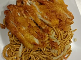 Tallarín Frito Pechuga De Pollo