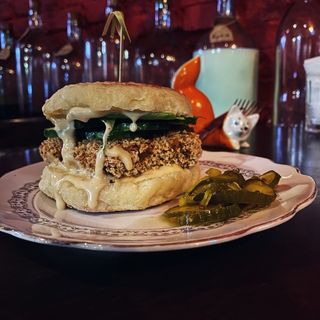 Сендвіч з рибою (180 гр)