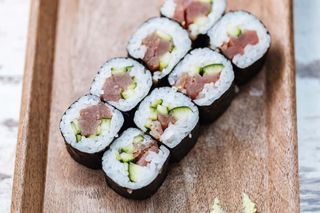 Maki tuna, krastavac