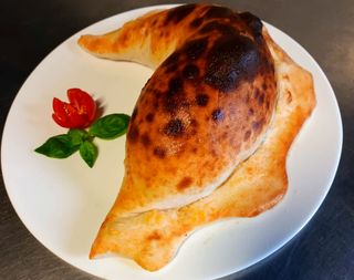 Pizza Calzone