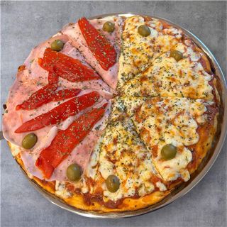 Muzza + Jamón con morrón