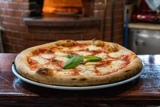 Pizza Margherita napolitana