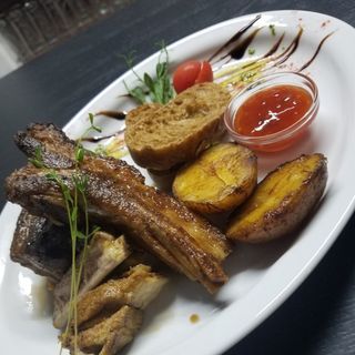 Ребра свинні  