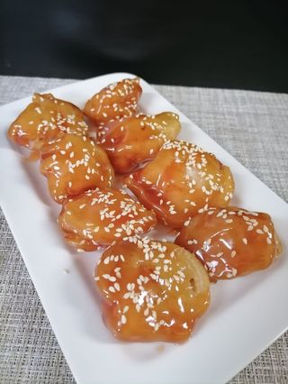 Пилешки хапки в сладко-кисел сос (300гр)