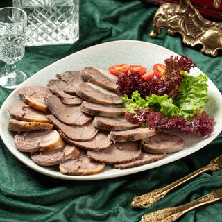 Мясная тарелка (343 гр)