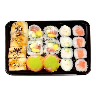 B8. Maki de Salmão 18 Peças