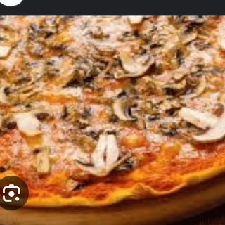 Pizza Margarita Con Champiñón (Familiar) con bebida lata gratis