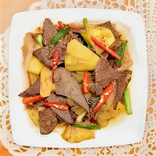 Porc À L'ananas