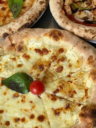 Pizza 4 Formaggio